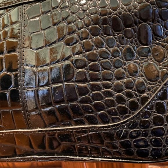 WILSON LEATHER * BLACK embossed CROC Purse HANDBAG * pockets * toggle - Picture 4 of 9